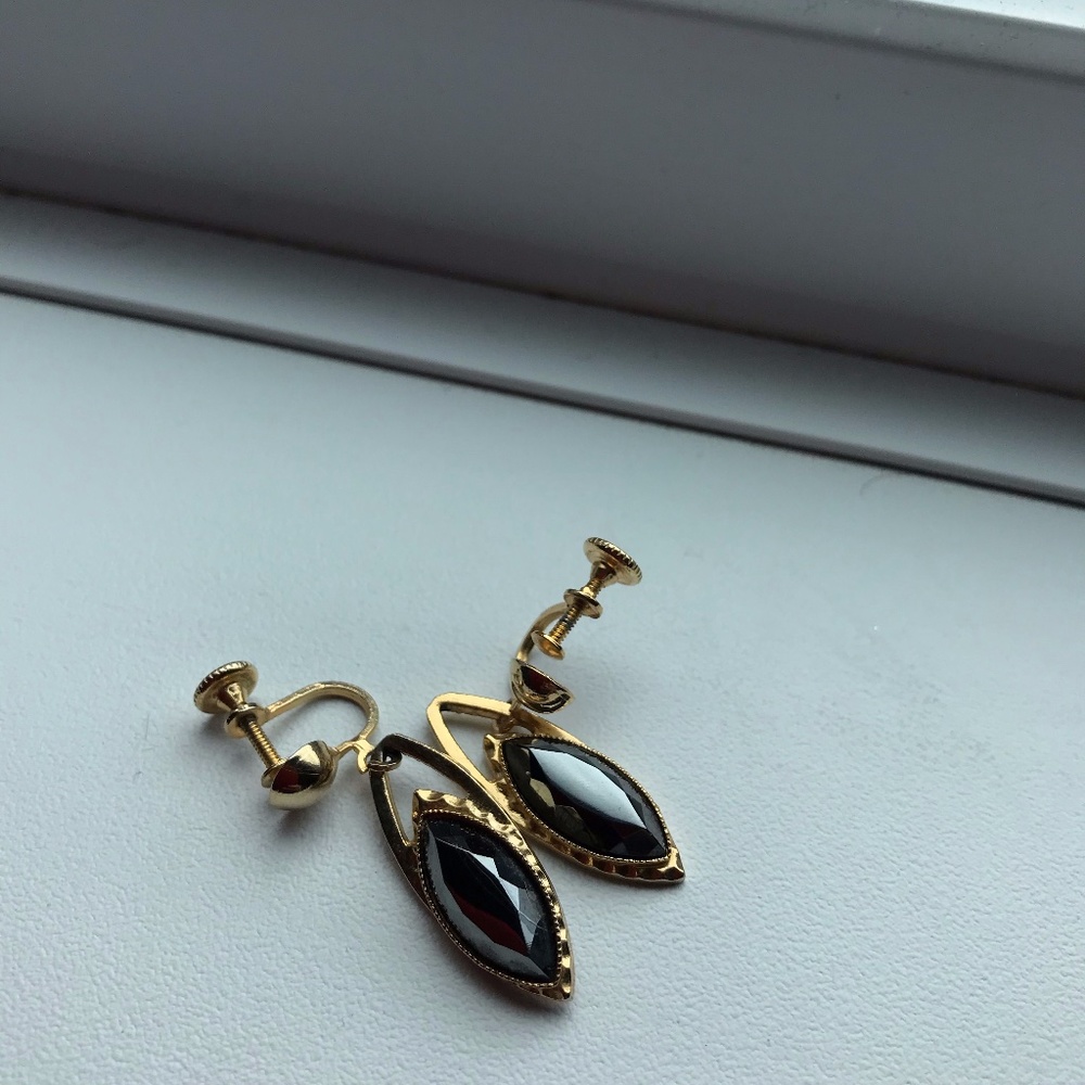VINTAGE Clip-On Earrings